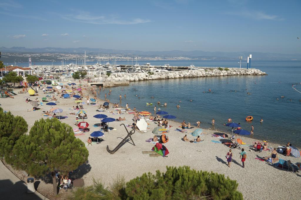 Apartment Sea Garden Ičići Buitenkant foto